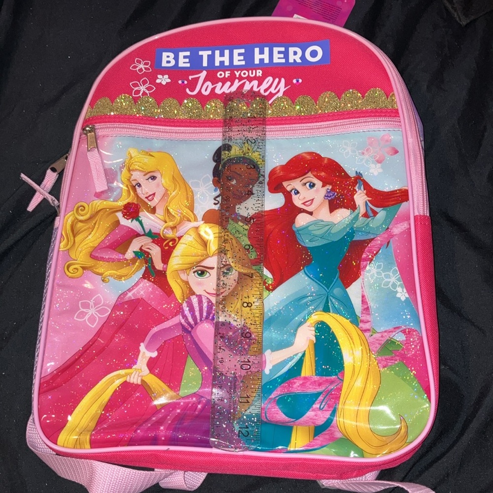 3/$25 Disney Princesses Bioworld Holographic Backpack - Picture 4 of 9